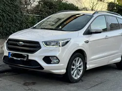Weiß Gebraucht 2019 Ford Kuga ST-Line SUV | 19.000 € (Fairer Preis)
