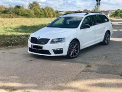 Weiß Gebraucht 2014 Skoda Octavia vRS Kombi | 16.200 € (Guter Preis)