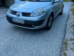 Silber Gebraucht 2005 Renault Scénic II Van / Kleinbus | 2.599 € (Etwas zu teuer)