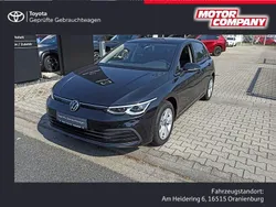 Schwarz Gebraucht 2021 VW Golf VIII Life Limousine | 16.315 € (Fairer Preis)
