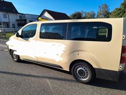 Gelb Gebraucht 2023 Opel Vivaro Van | 21.900 € (Fairer Preis)
