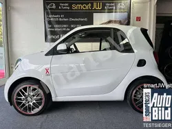 Weiß Gebraucht 2019 Smart ForTwo Coupé Kleinwagen | 23.300 € (Teuer)