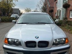 Silber Gebraucht 2001 BMW 320 Limousine | 3.500 € (Fairer Preis)