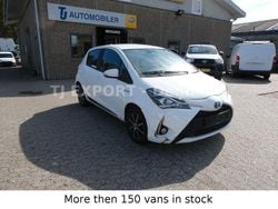 Weiß Gebraucht 2020 Toyota Yaris Hybrid Comfort Van / Kleinbus | 11.249 €