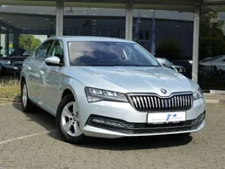Brilliantsilber metallic Gebraucht 2020 Skoda Superb Limousine | 21.880 € (Guter Preis)