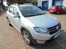 Grau Gebraucht 2013 Dacia Sandero Prestige Kleinwagen | 4.980 € (Fairer Preis)