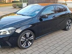 Schwarz Gebraucht 2017 Mercedes A200 Urban Limousine | 17.000 € (Fairer Preis)