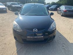 Schwarz Gebraucht 2010 Mazda 2 Independence Kleinwagen | 2.490 € (Guter Preis)