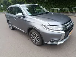 Grau Gebraucht 2018 Mitsubishi Outlander Edition SUV | 15.900 € (Guter Preis)