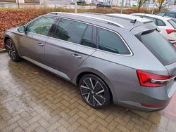 Gebraucht 2023 Skoda Superb Style Kombi | 32.450 € (Fairer Preis)