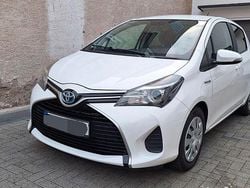 Weiß Gebraucht 2014 Toyota Yaris Hybrid Kleinwagen | 8.900 € (Fairer Preis)