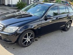 Schwarz Gebraucht 2010 Mercedes C220 Kombi | 2.500 € (Superpreis)