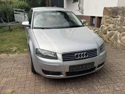 Grau Gebraucht 2004 Audi A3 Attraction Kleinwagen | 1.600 € (Guter Preis)