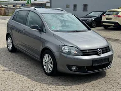Grau Gebraucht 2011 VW Golf Plus Cross Style Van / Kleinbus | 9.750 € (Etwas zu teuer)