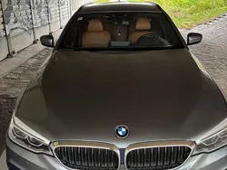 Grau Gebraucht 2018 BMW 530 M Sport Kombi | 22.899 € (Fairer Preis)