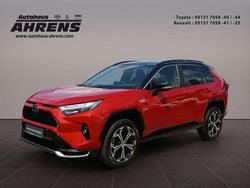 Karminarot metallic/tiefschwarz metallic (metallic) Gebraucht 2022 Toyota RAV4 Hybrid Style SUV | 43.500 € (Fairer Preis)