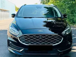 Schwarz Gebraucht 2020 Ford S-MAX Vignale Van / Kleinbus | 9.500 €
