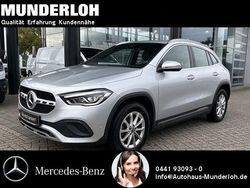 Silber Gebraucht 2022 Mercedes GLA200 Business SUV | 30.900 € (Guter Preis)