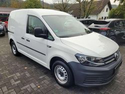Candyweiß Gebraucht 2018 VW Caddy Van / Kleinbus | 8.900 €