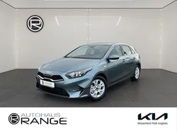 Grau Gebraucht 2024 Kia Ceed Vision Limousine | 23.990 € (Teuer)