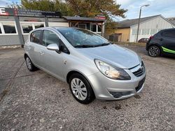 Silber Gebraucht 2010 Opel Corsa Edition Kleinwagen | 3.900 € (Fairer Preis)