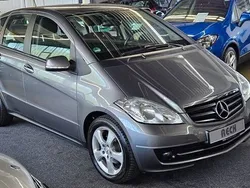 Grau Gebraucht 2010 Mercedes A160 Limousine | 10.000 € (Teuer)