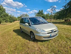 Gold Gebraucht 2010 Peugeot 807 Van / Kleinbus | 4.500 €