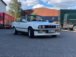 Weiß Gebraucht 1990 BMW 320 Cabriolet Shadowline Cabrio | 24.900 €