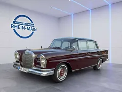 Bordeaux Gebraucht 1964 Mercedes 220 | 18.900 €