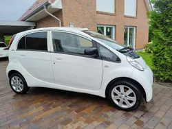 Weiß Gebraucht 2012 Peugeot iON Active Kleinwagen | 3.433 € (Fairer Preis)