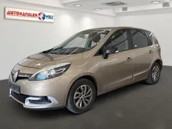 Beige Gebraucht 2015 Renault Scénic III Van / Kleinbus | 5.799 € (Guter Preis)