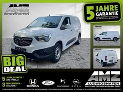 Weiß Gebraucht 2021 Opel Combo Edition Van / Kleinbus | 17.990 € (Guter Preis)