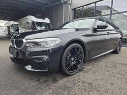 Schwarz (metallic) Gebraucht 2020 BMW 520 Performance Kombi | 25.880 € (Teuer)