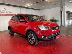 Rot Gebraucht 2016 Ssangyong (KGM) Korando SUV | 9.900 €