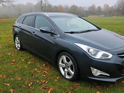 Grau Gebraucht 2015 Hyundai i40 Kombi | 8.690 € (Fairer Preis)