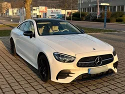 Weiß Gebraucht 2022 Mercedes E300 AMG Coupé | 49.000 € (Fairer Preis)