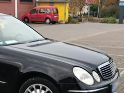 Schwarz Gebraucht 2004 Mercedes E400 Limousine | 4.000 €