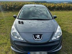 Grau Gebraucht 2010 Peugeot 206+ Kleinwagen | 3.500 € (Fairer Preis)