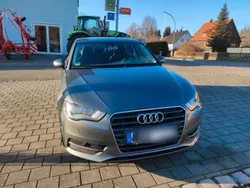 Grau Gebraucht 2014 Audi A3 Sportback Ambition Limousine | 9.200 € (Fairer Preis)