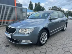 Grau Gebraucht 2009 Skoda Superb Ambition Limousine | 8.490 € (Etwas zu teuer)
