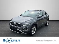 Indiumgraumetallic (metallic) Gebraucht 2025 VW T-Roc Life SUV | 28.900 € (Superpreis)