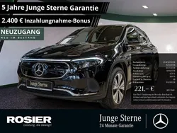 Schwarz / kosmosschwarz Gebraucht 2022 Mercedes EQA250 SUV | 29.675 € (Superpreis)