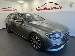 Grau Gebraucht 2021 Mercedes E220 Luxury Kombi | 33.950 € (Fairer Preis)