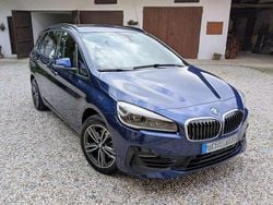 Blau Gebraucht 2019 BMW 218 Sport Line Van / Kleinbus | 18.500 € (Etwas zu teuer)