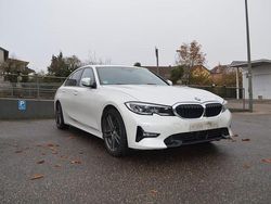 Weiß Gebraucht 2019 BMW 330 Sport Line Limousine | 27.499 € (Etwas zu teuer)