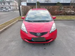 Rot Gebraucht 2009 Honda Jazz Trend Kleinwagen | 3.300 € (Fairer Preis)