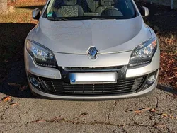Silber Gebraucht 2013 Renault Mégane GrandTour Initiale Paris Kombi | 5.000 € (Fairer Preis)