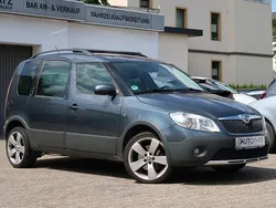 Grau Gebraucht 2014 Skoda Roomster Scout Kombi | 6.950 € (Guter Preis)