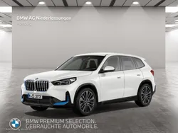 Weiß Gebraucht 2023 BMW iX1 Performance SUV | 39.907 € (Teuer)