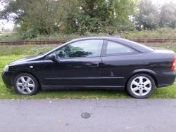 Schwarz Gebraucht 2000 Opel Astra Coupé | 2.500 € (Fairer Preis)
